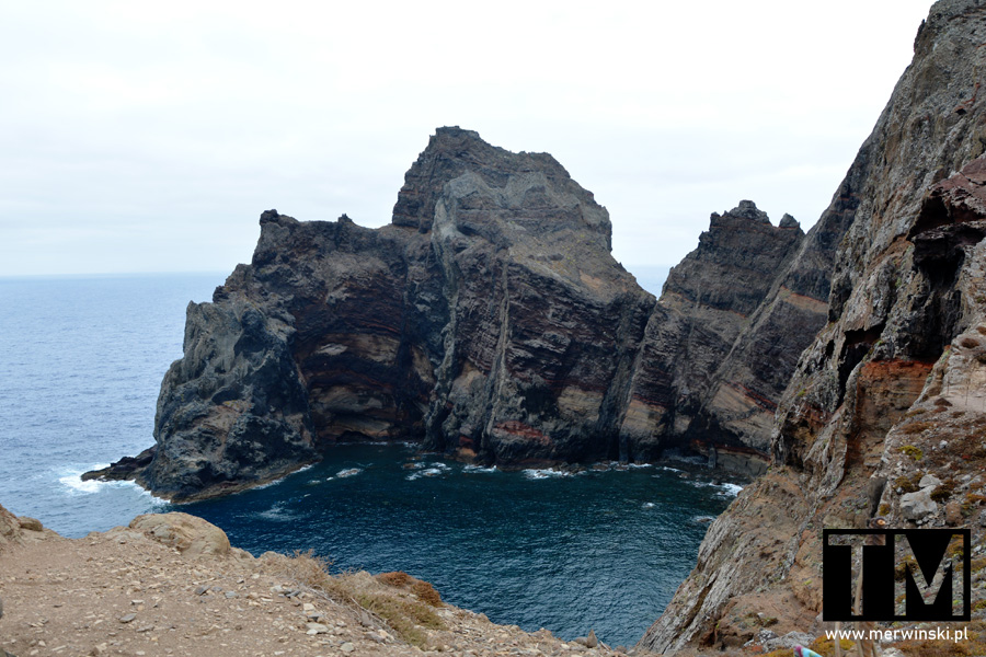 Skały Madery nad Oceanem Atlantyckim