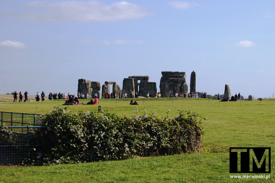 Zwiedzanie Stonehenge z odległości... lub z bliska