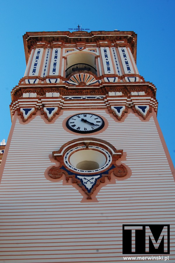 Wieża kościelna Santa Iglesia Parroquial Mayor y Más Antigua del Apóstol San Pedro w Huelvie