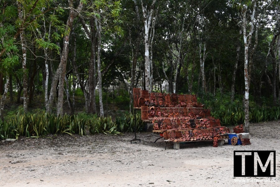 Stoisko z pamiątkami w Chichén Itzá na Jukatanie