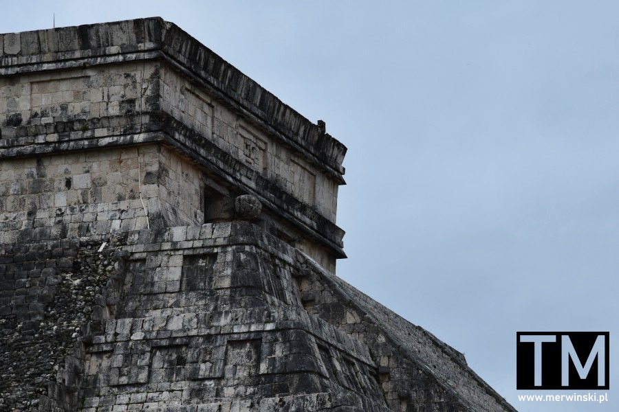 Na szczycie Świątyni Kukulkana w Chichén Itzá