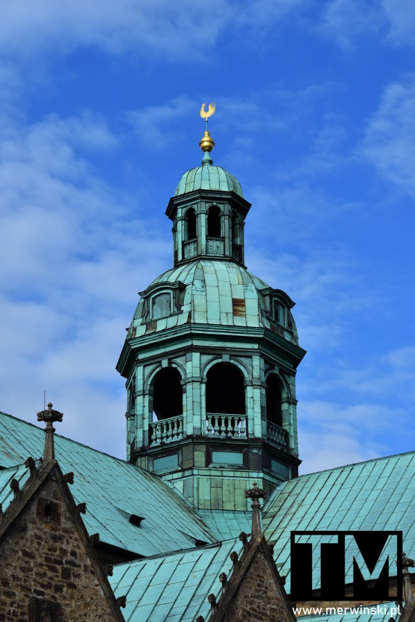 Wieża katedralna w Hildesheim