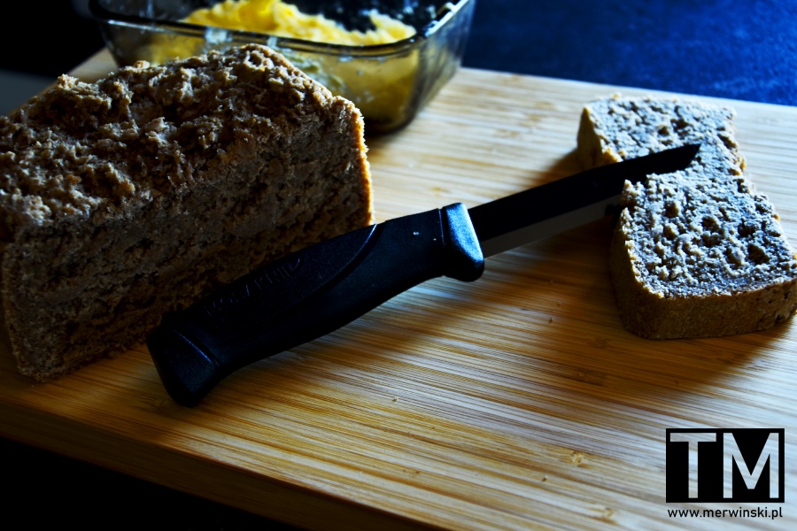 Morakniv Companion Black Blade - nóż do krojenia chleba?