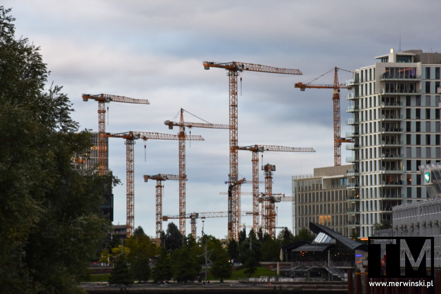 Rozbudowa Hamburga - dźwigi budowlane
