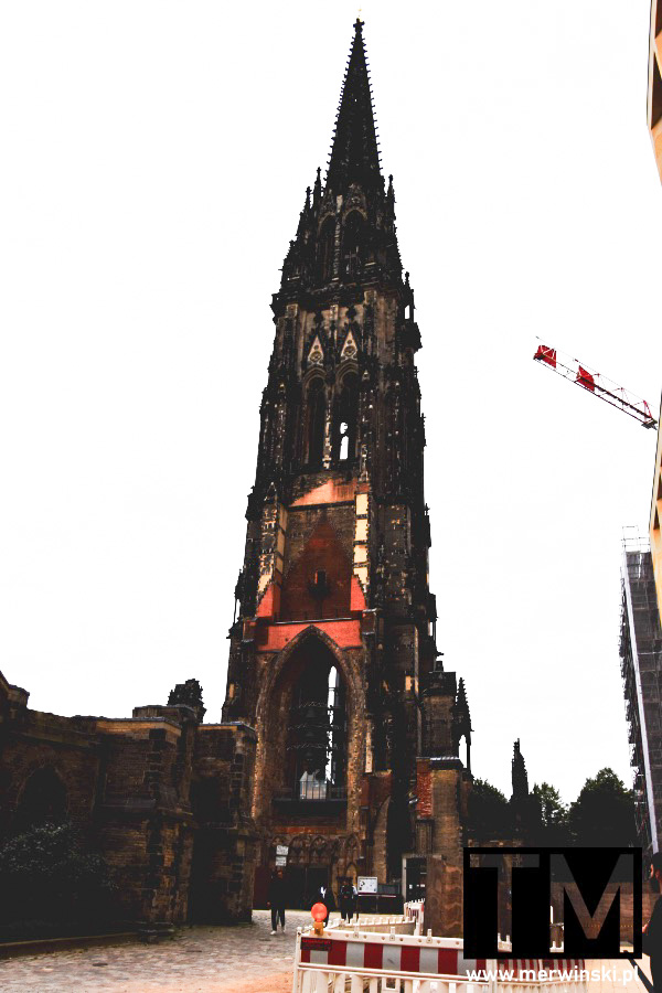 Wieża kościoła św. Mikołaja - pozostałość po II wojnie światowej