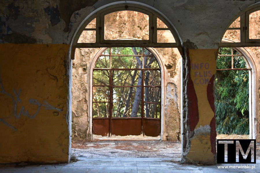 Wnętrze szpitala gruźliczego na Rodos (Urbex w Grecji)