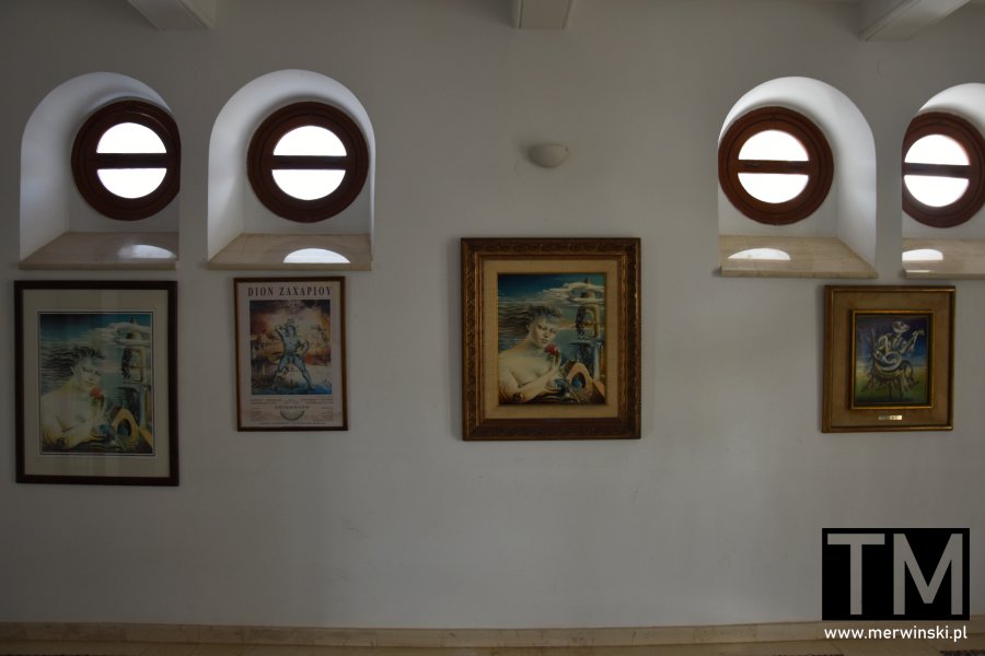 Obrazy wewnątrz budynku w termach w Kalithei na Rodos