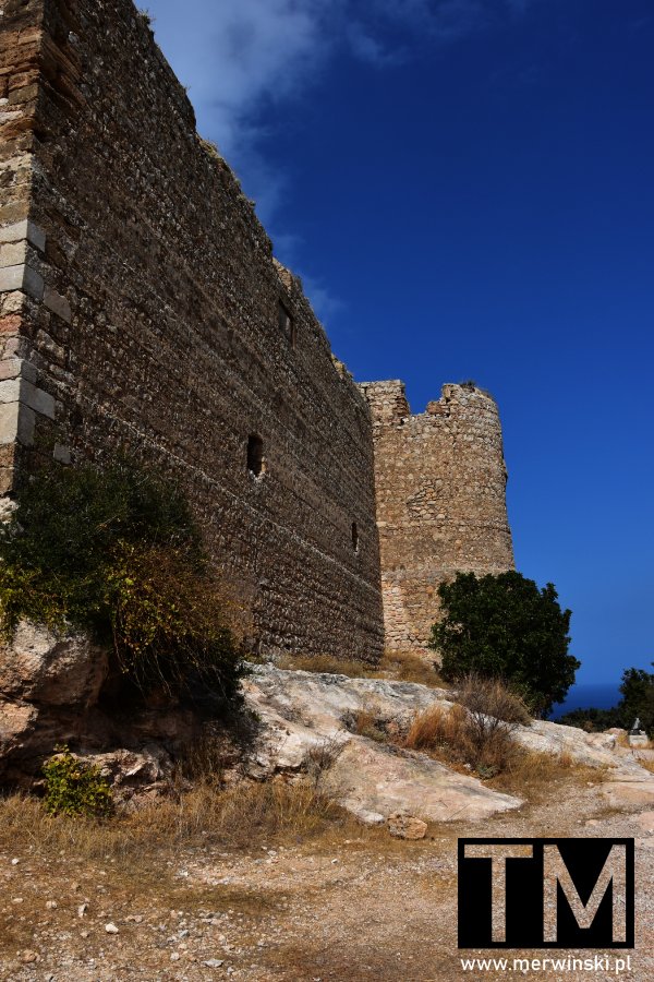 Zamek Kritinia - mury obronne