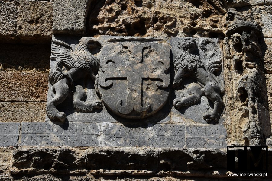 Herb nad bramą do starego miasta Rodos