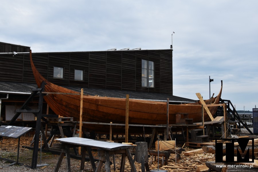 Budowa łodzi wikingów w muzeum w Roskilde