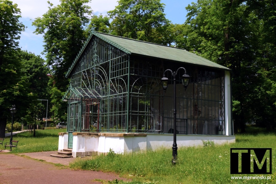 Pawilon w parku w Broumov