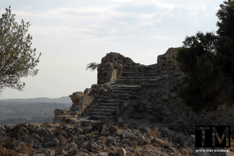 Schody pośród ruin - Zamek Antimachia na Kos