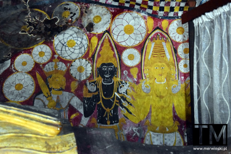 Malowidła w jaskinnej świątyni w Dambulli