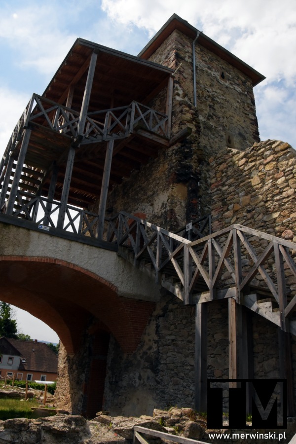 Schody na wieżę w zamku w Starej Kamienicy (dolnośląskie)