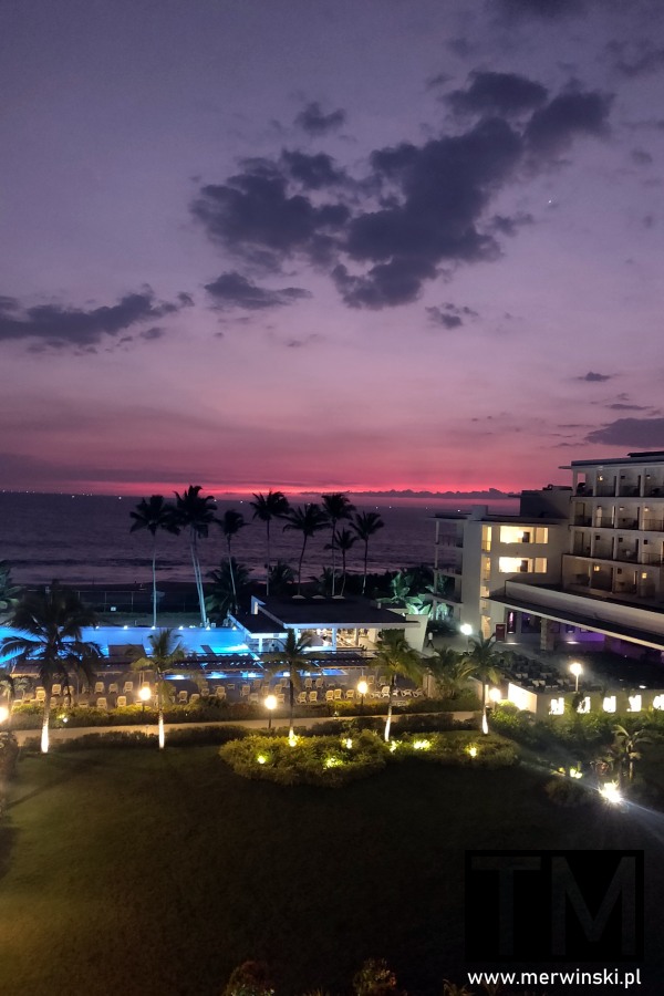 Hotel Riu Sri Lanka wieczorem