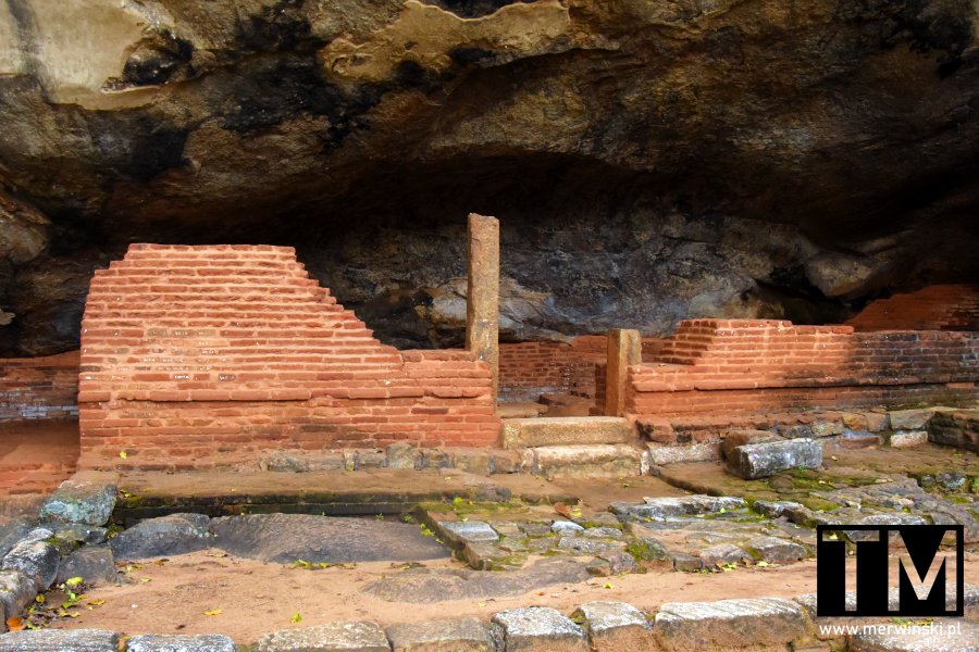 Ruiny pod Lwią Skałą Sigirija (Sri Lanka)