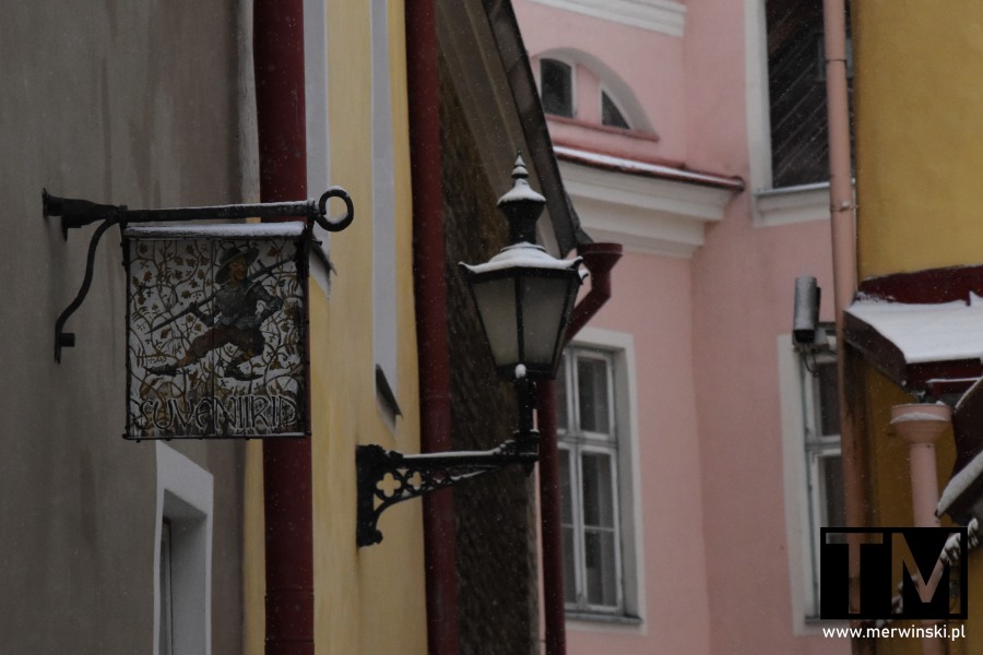 Tallin zwiedzanie starego miasta to czysta przyjemność dostrzegania detali