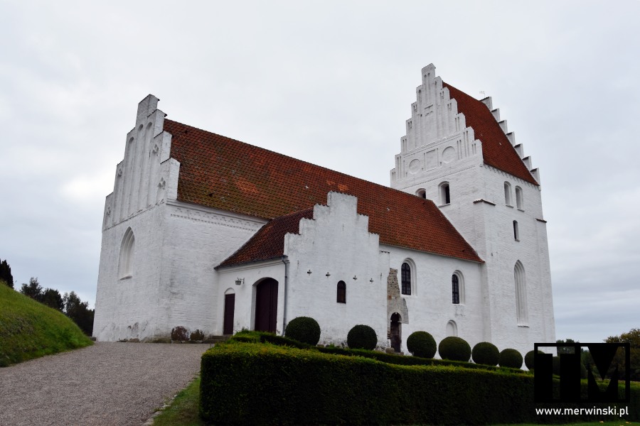 Kościół Elmelunde na wyspie Møn w Danii