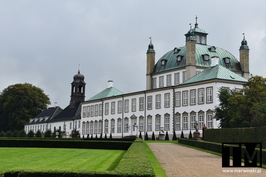 Zamek Fredensborg lub Pałac Fredensborg - budowla ta jest nazywana dwojako