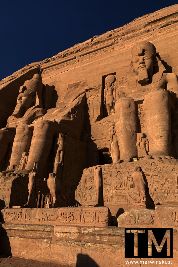 Rzeźby Ramzesa II w Abu Simbel w Egipcie