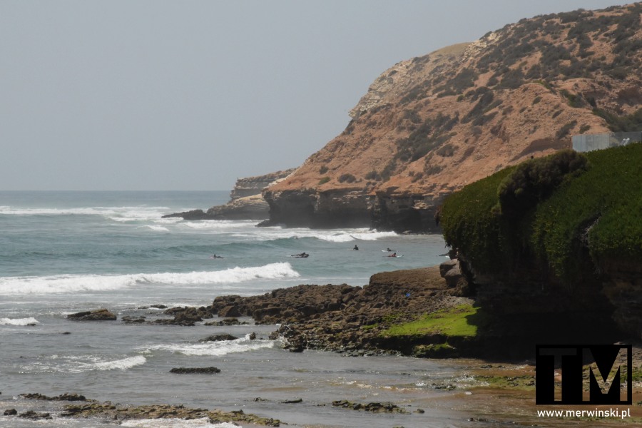 Skaliste wybrzeże Taghazout (na północ od wioski surferów)