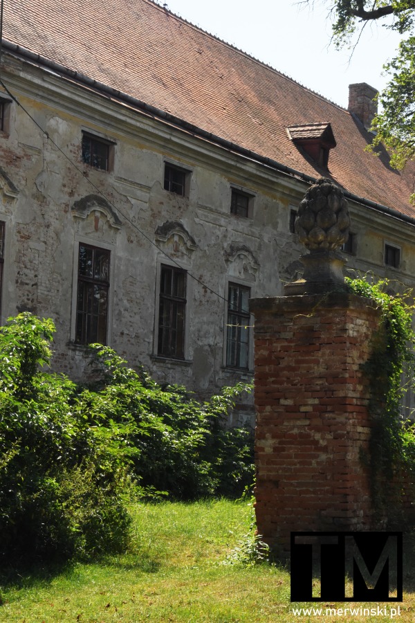 Ruiny pałacu Jaroslavice (Morawy w Czechach)