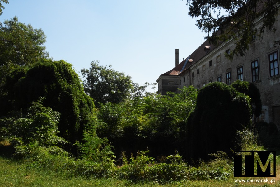 Ogród pałacu Jaroslavice w Czechach