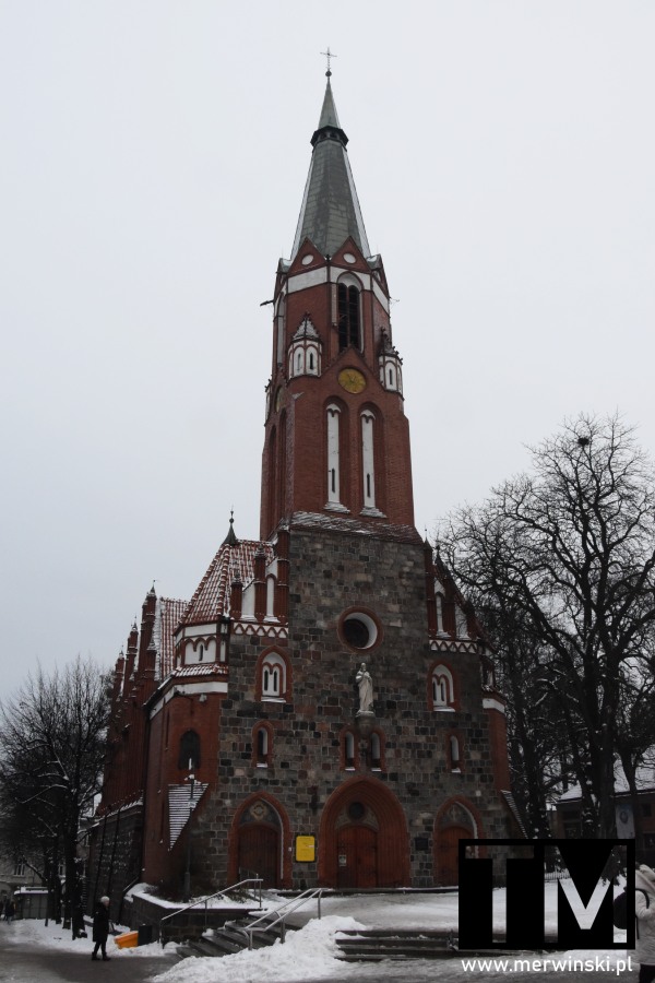 Kościół świętego Jerzego w Sopocie w zimie