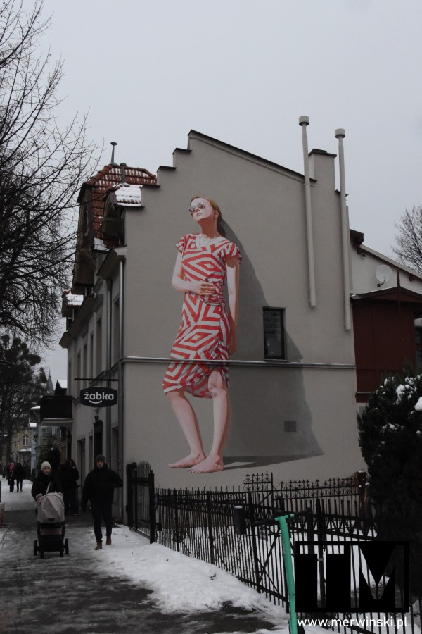 Mural w Sopocie zimą