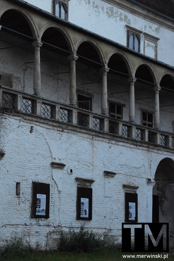 Arkady w zamku Břeclav (Morawy)