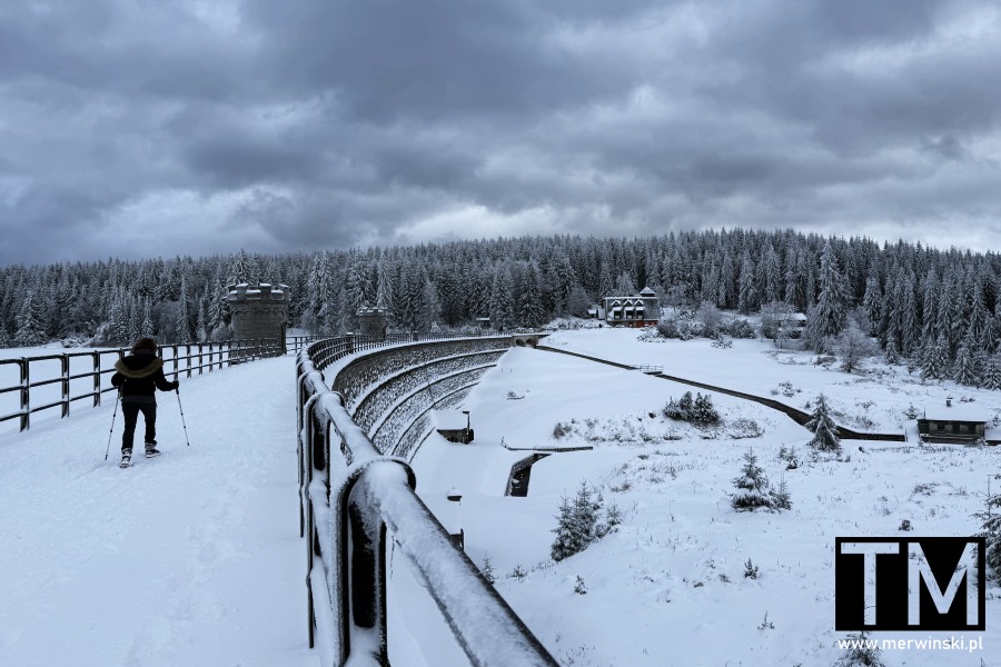 Zapora wodna w Czechach (Czarna Nysa)