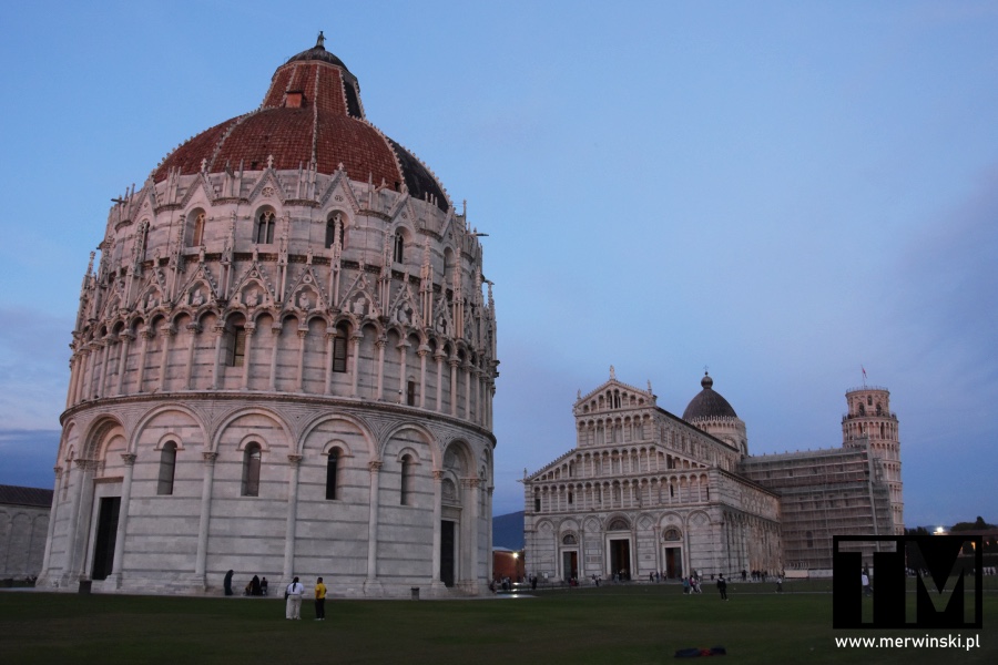 Baptysterium, katedra w Pizie i Krzywa Wieża w Pizie