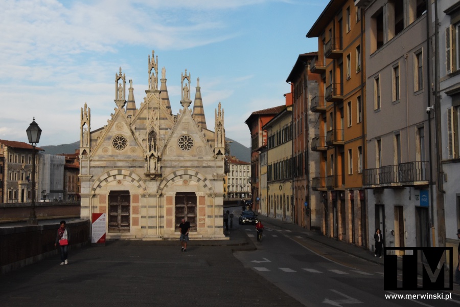 Piza zwiedzanie: Chiesa Santa Maria della Spina w Pizie