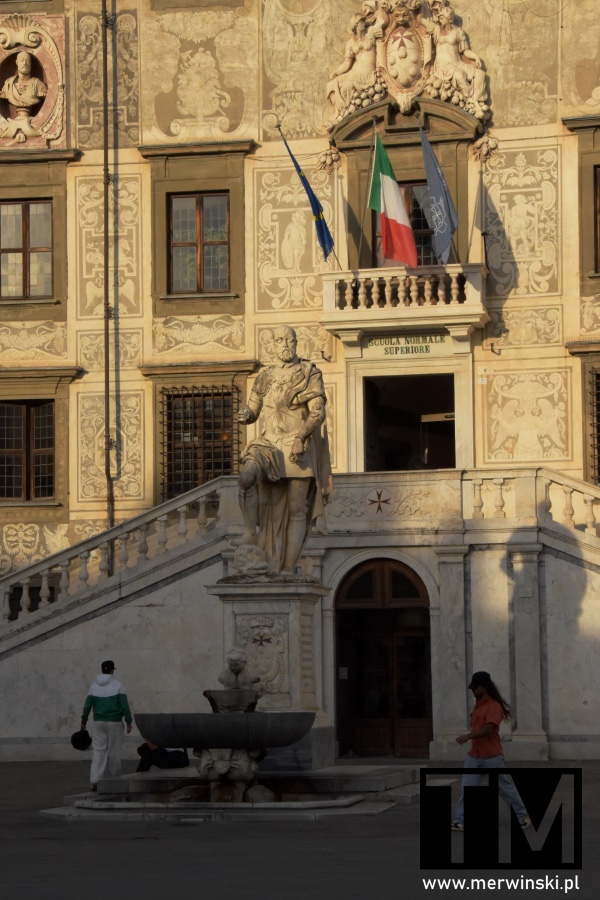 Pomnik Kosmy Medyceusza Starszego (Piza co zobaczyć)