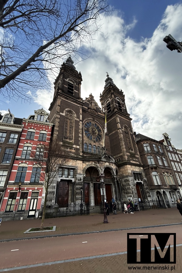 Co zobaczyć w Amsterdamie? Bazylikę św. Mikołaja
