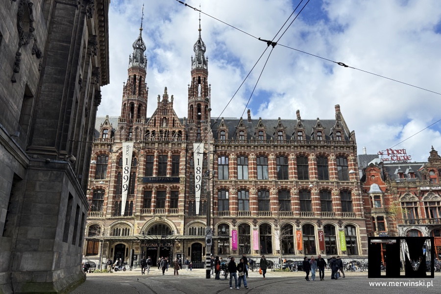 Zwiedzanie Amsterdamu (Holandia) - Magna Plaza