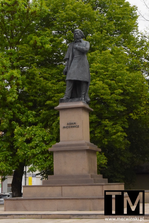 Atrakcje Rzeszowa: pomnik Adama Mickiewicza
