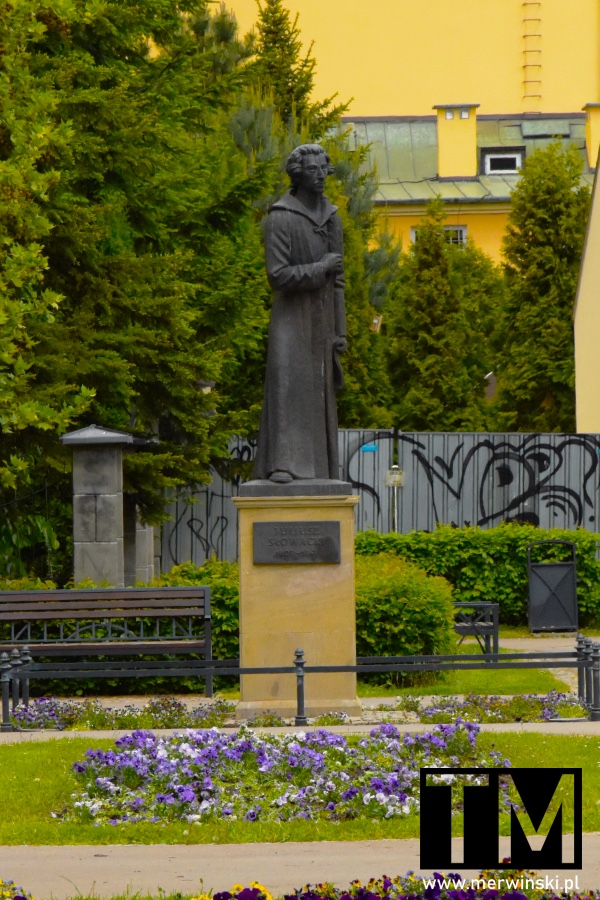 Pomnik w Rzeszowie: Juliusz Słowacki (zwiedzanie Rzeszowa)