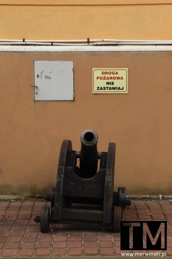 Armata pod Zamkiem Lubomirskich w Rzeszowie