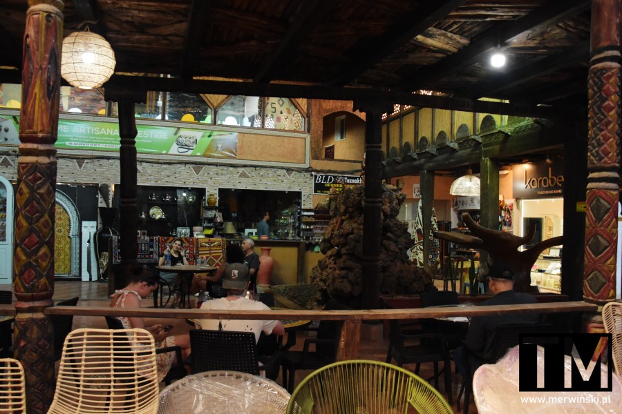 Agadir Kasbah Souss - niewielkie centrum handlowe
