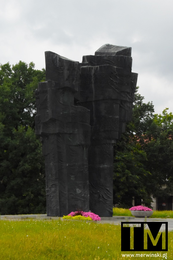Pomnik Władysława Broniewskiego (Płock zwiedzanie)