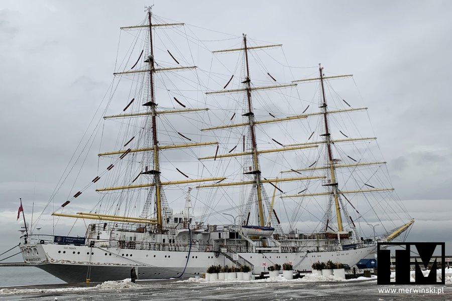 Dar Młodzieży (Gdynia zimą atrakcje)