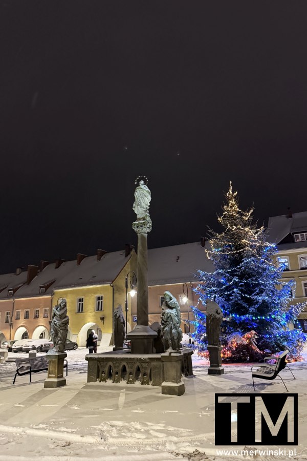 Atrakcje Lubomierza - rynek miejski - morowa kolumna